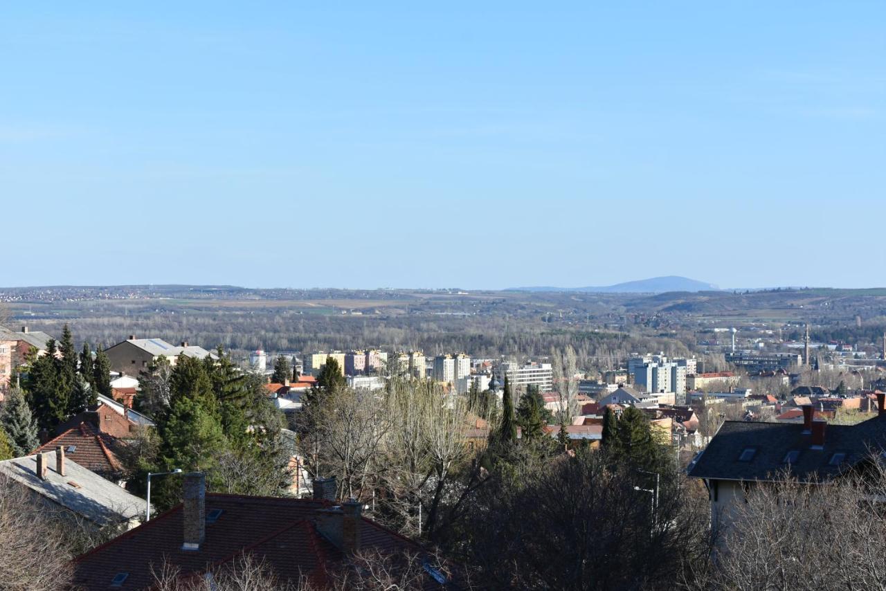 Pecsi Keco - Home Over The City Bagian luar foto
